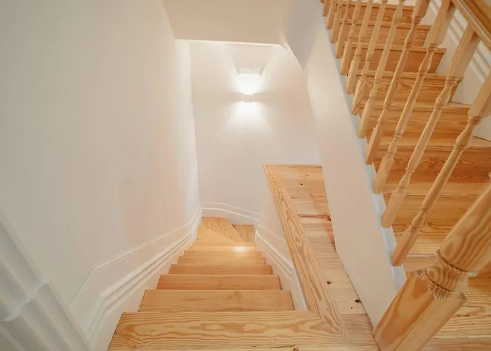 Guest Poveiros * Porto